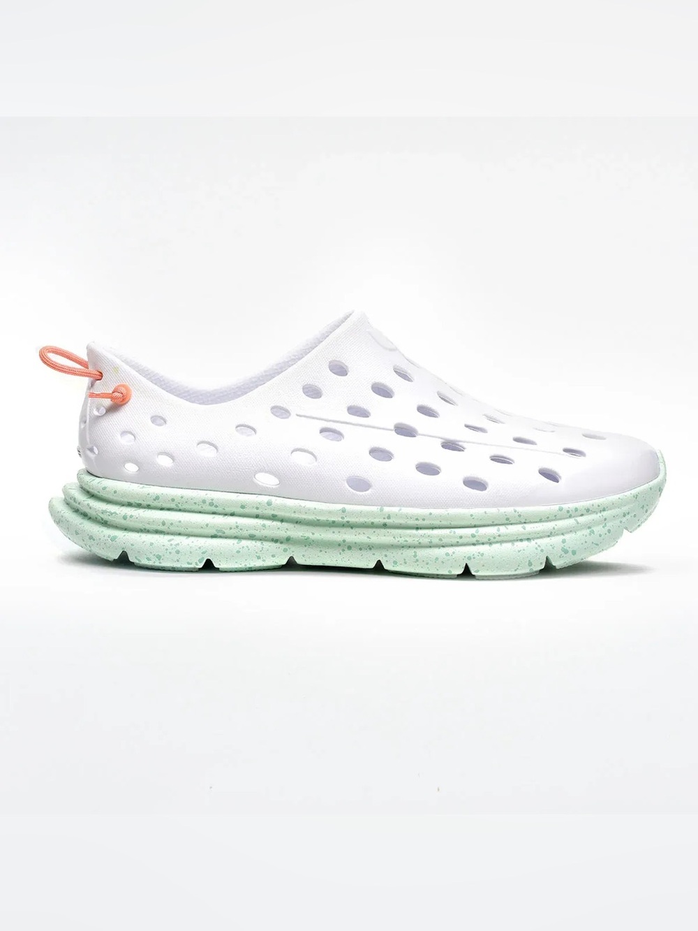 NWB Kane Revive active recovery shoes